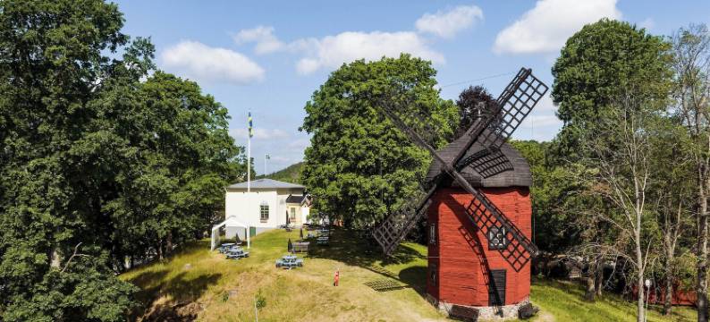 科尔斯库伦斯村舍咖啡露营酒店(Korskullens Camping Stugor & Cafe)图片