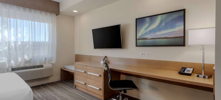 锯岭贝斯特韦斯特优质套房酒店(Best Western Plus Sawridge Suites)图片