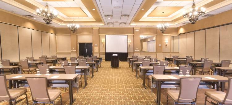 华盛顿希尔顿逸林酒店草地娱乐场区(DoubleTree by Hilton Washington Meadow Lands Casino Area)图片