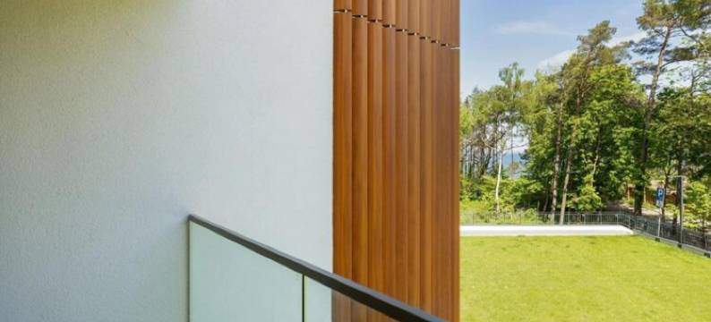 海滨公寓，带室内泳池和桑拿(Beachfront Apartment With Indoor Pool and Sauna)图片