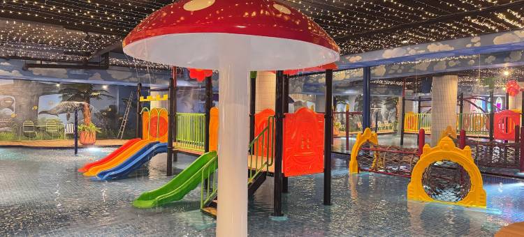 黄蜂度假村奇利利坦(Yellow Bee Resort Cililitan)图片