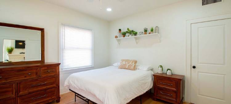 日落高地市中心和德克萨斯大学埃尔帕索分校小屋(Sunset Heights Bungalow near Downtown and UTEP)图片
