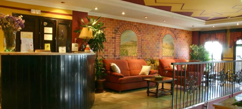 拉斯罗萨斯酒店(Hotel Las Rosas)图片