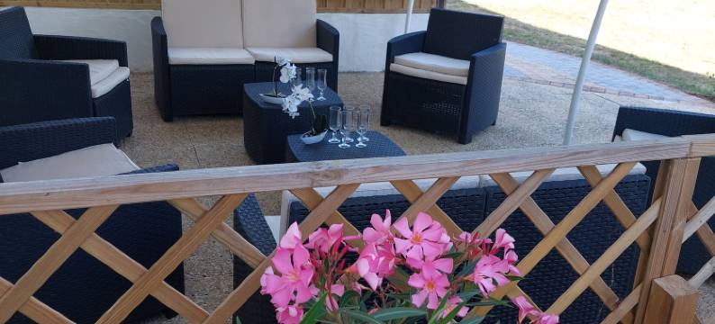 勒玛如里拉伊莱斯酒店(Le Mareuillais Hotel-Restaurant)图片