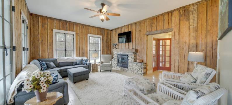 风景如画的Loon湖探险度假屋 带码头！(Scenic Loon Lake Adventure Retreat with Dock!)图片