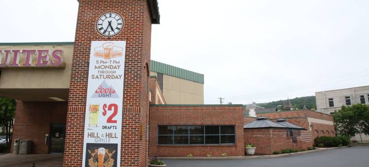 伯利恒舒适套房酒店-近利哈伊大学和LVI机场(Comfort Suites Bethlehem Near Lehigh University and LVI Airport)图片