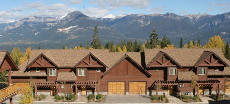 维语松树间酒店(Whispering Pines)图片