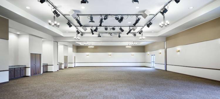 Best Western Plus Green Mill Village Hotel  Suites Convention Center图片