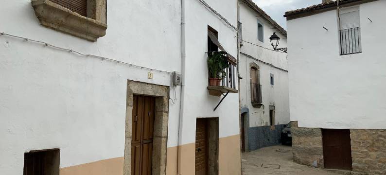 Holiday Home in Villamiel with Mountain Views图片