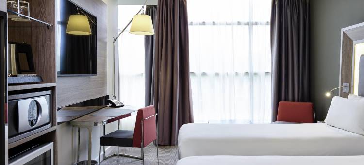 伦敦希思罗机场T1T2和T3诺富特酒店(Novotel London Heathrow Airport T1 T2 and T3 Hotel)图片