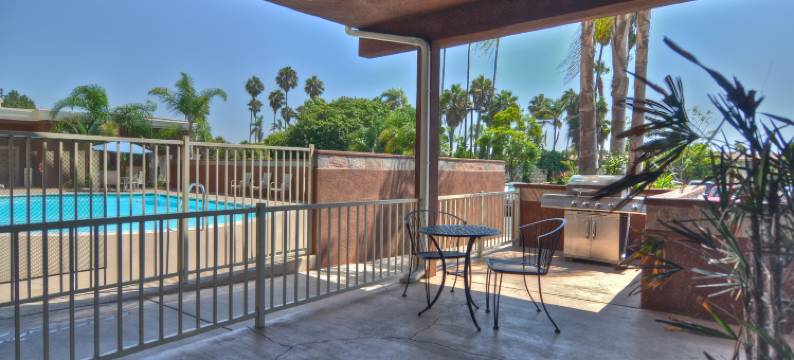 圣迭戈南丘拉维斯塔智选假日酒店(Holiday Inn Express SAN DIEGO SOUTH - CHULA VISTA by IHG)图片