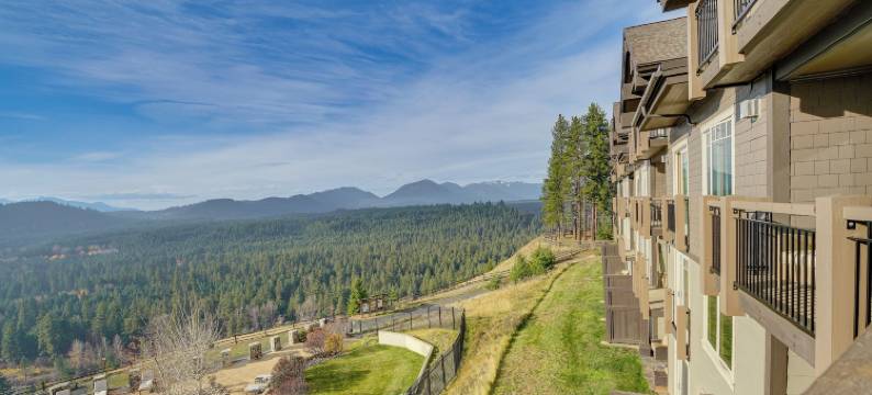 山景和泳池通道：克利艾伦公寓！(CLE Elum Condo with Pool Access and Mountain Views)图片