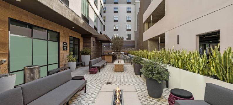 Home2 Suites By Hilton 里布市中心(Home2 Suites by Hilton Riverside Downtown)图片