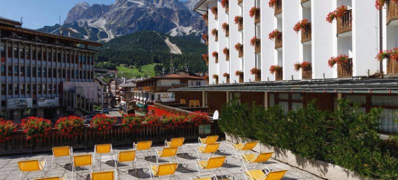 阿拉斯加科尔蒂纳酒店(Hotel Alaska Cortina)图片