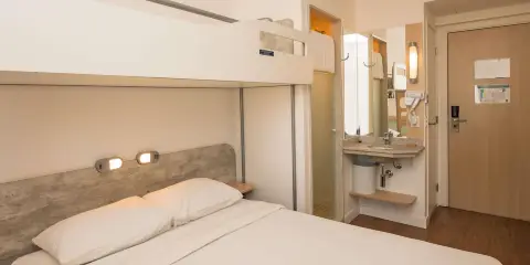 宜必思快捷坎皮納斯阿奎大班酒店