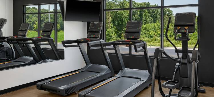 StudioRes by Marriott 格林斯伯勒机场(StudioRes by Marriott Greensboro Airport)图片
