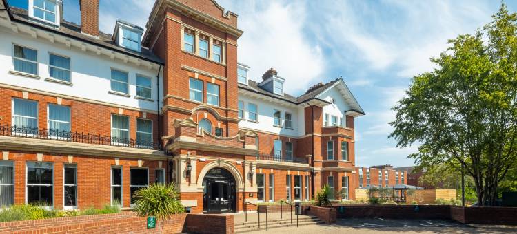 Holiday Inn 法恩伯勒(Holiday Inn FARNBOROUGH by IHG)图片