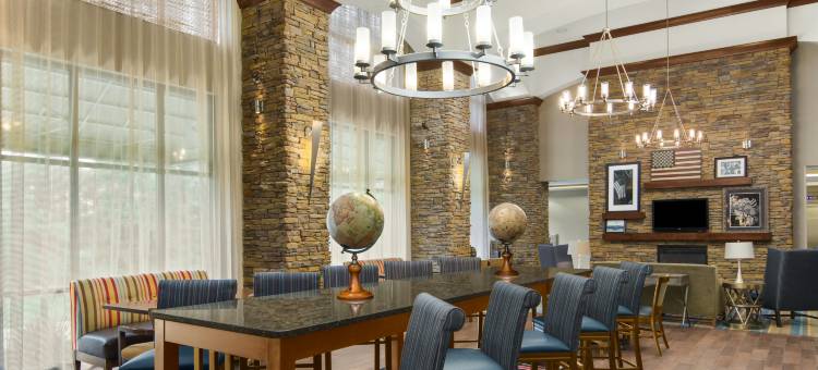 哥伦布/南 - 本宁堡欢朋酒店及套房(Hampton Inn by Hilton Columbus South Fort Benning)图片