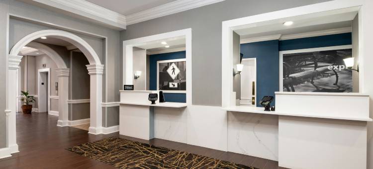 斯坦福德欢朋套房酒店(Hampton Inn & Suites Stamford)图片