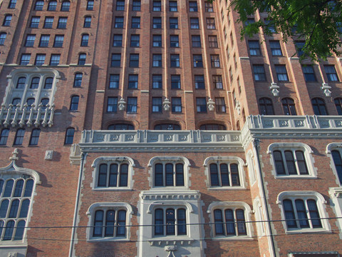 克里夫兰都铎纹章酒店-希尔顿逸林酒店