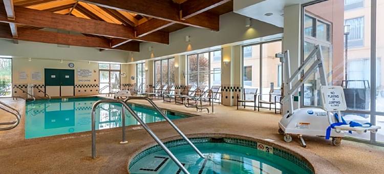 纳舒厄万豪万怡酒店(Courtyard Nashua)图片