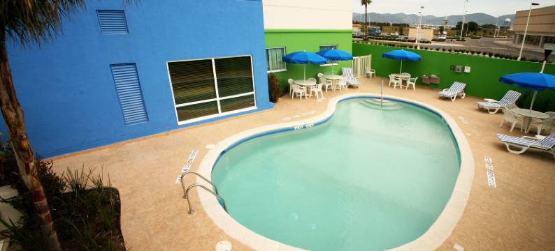 托卢卡佐纳埃洛普尔托智选假日酒店及套房(Holiday Inn Express & Suites TOLUCA ZONA AEROPUERTO by IHG)图片