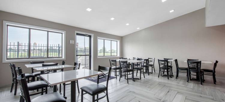 印第安纳波利斯西部布朗斯堡凯艺套房酒店(Quality Inn Indianapolis-Brownsburg - Indianapolis West)图片