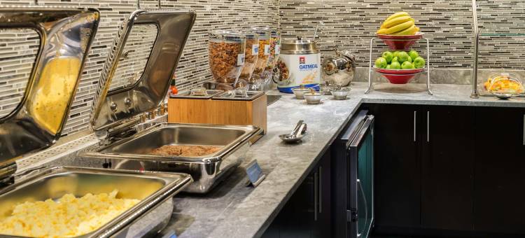 波士顿剑桥万枫酒店(Fairfield Inn & Suites Boston Cambridge)图片