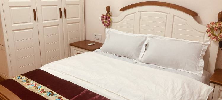 疯丫头贵安名宿公寓(贵江路分店)图片