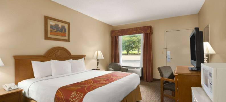 亚历山大市戴斯酒店(Days Inn by Wyndham Alexander City)图片