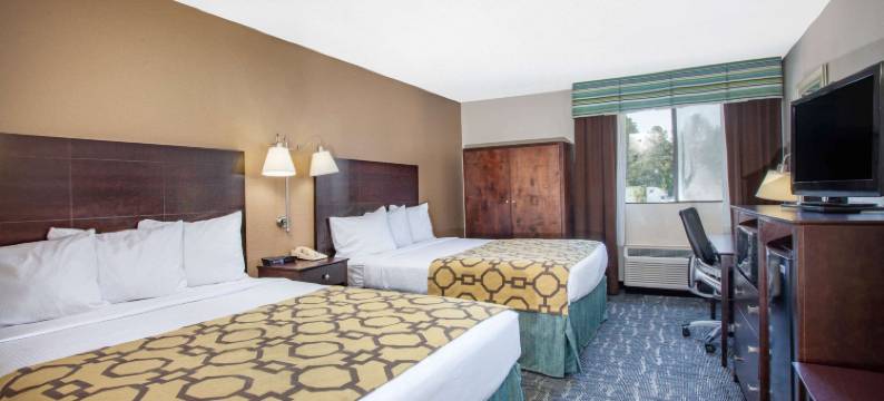 萨拉兰德温德姆呗盟酒店(Baymont by Wyndham Saraland)图片