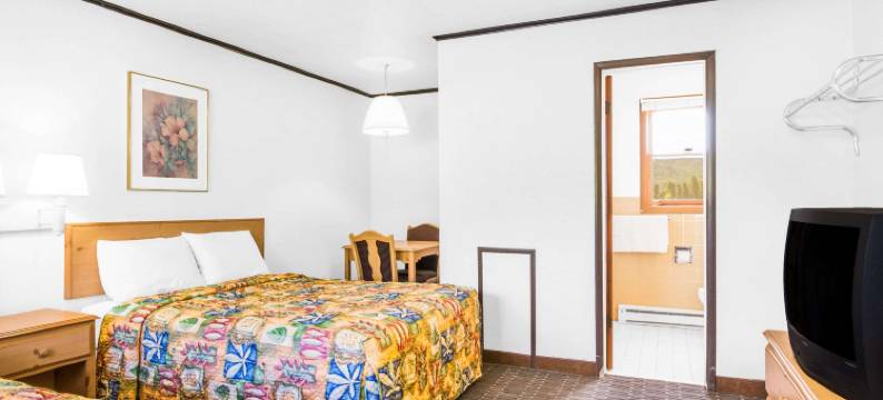 派恩格罗夫骑士酒店(Knights Inn Pine Grove)图片