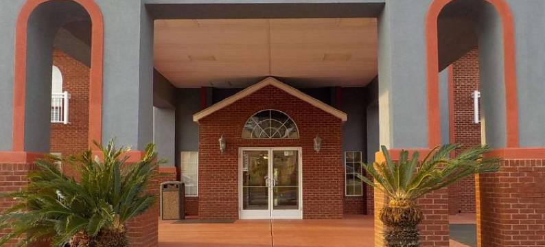 贝斯特韦斯特SureStay Plus华纳罗宾斯空军基地酒店(SureStay Plus Hotel by Best Western Warner Robins AFB)图片