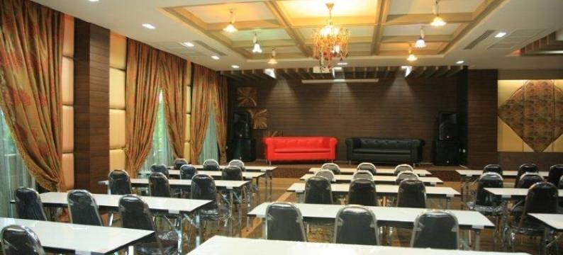 艾亚里广场酒店(Aiyaree Place Hotel)图片