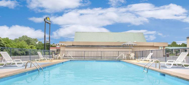 梅里迪恩酒店(Meridian Inn Hotel)图片