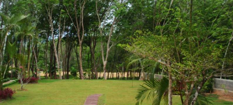 司隶纳帕普吉岛度假村(Phuket Sirinapha Resort)图片