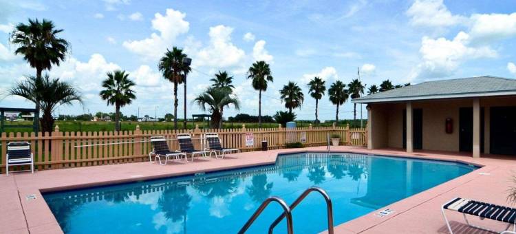 海恩斯城罗德威套房酒店(Rodeway Inn & Suites)图片