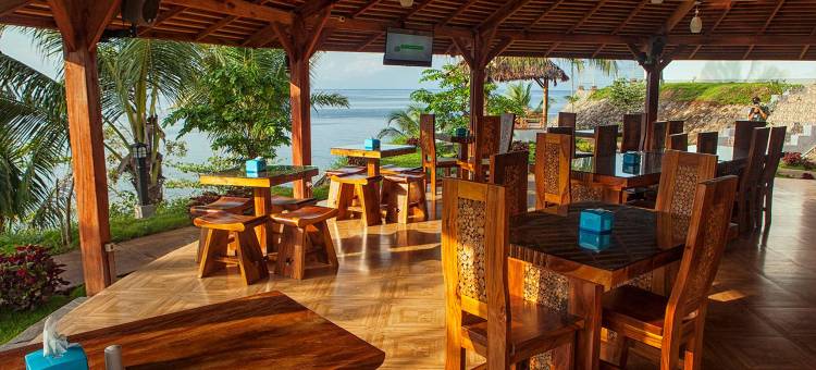 喀拉喀托卡海海滩酒店(Krakatau Kahai Beach Hotel)图片