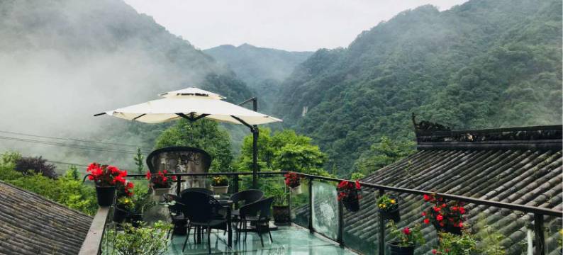 知宿说·私汤温泉民宿(都江堰青城后山景区泰安古镇店)图片