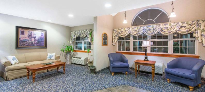 布鲁斯顿米尔斯黑兹尔顿麦客达温德姆酒店(Microtel Inn & Suites by Wyndham Hazelton/Bruceton Mills)图片