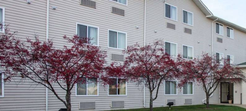 拉夫斯帕克凯艺套房酒店 - 近罗克福德(Quality Inn & Suites Loves Park Near Rockford)图片