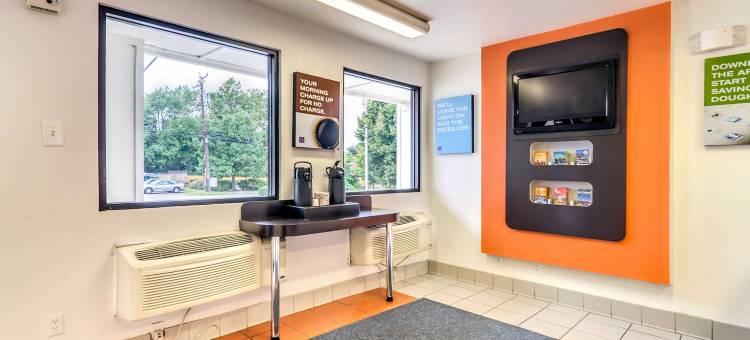 林西克姆高地巴尔的摩华盛顿国际机场6号汽车旅馆(Motel 6 Linthicum Heights, MD - BWI Airport)图片