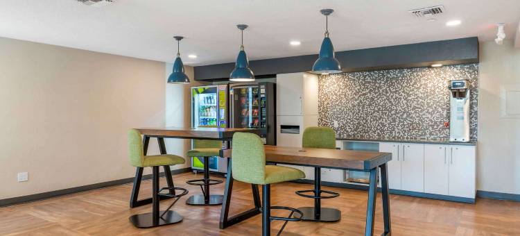 劳德代尔堡柏溪美洲长住精选套房酒店(Extended Stay America Premier Suites - Fort Lauderdale - Cypress Creek - Park North)图片