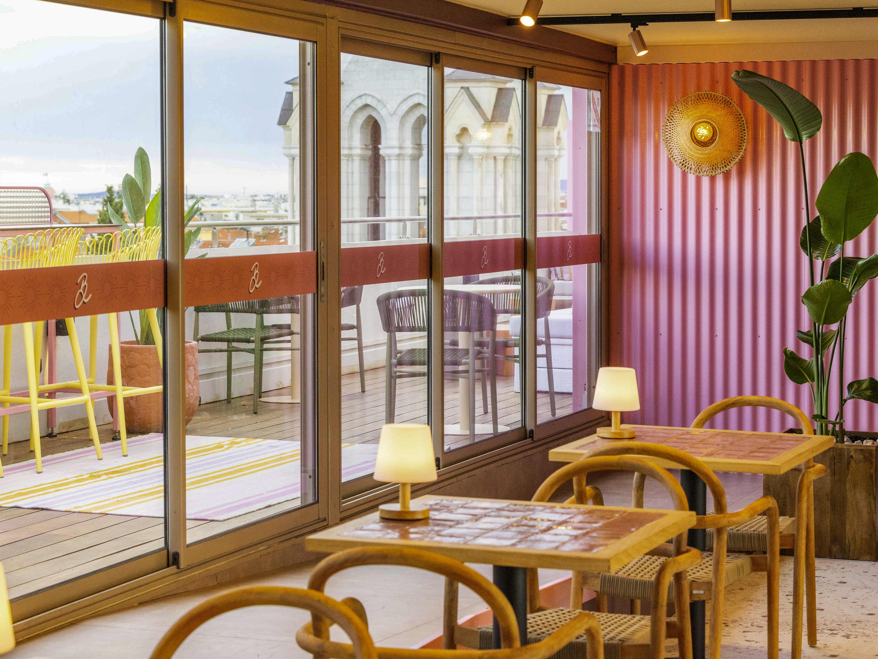 Nice Centre HotelOver view