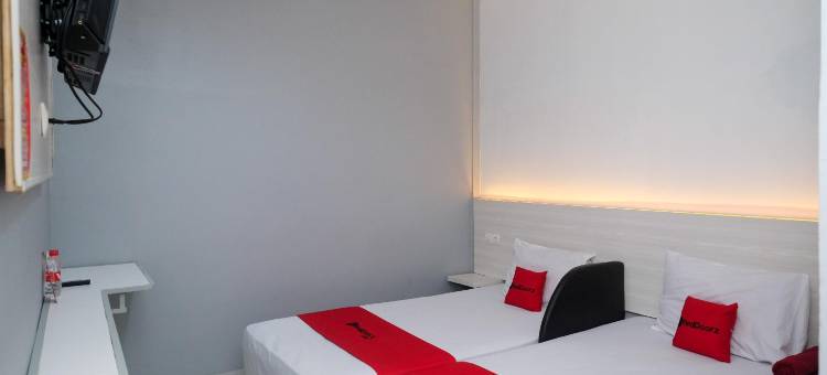 近北加浪岸收费站出口红多兹酒店(RedDoorz Near Exit Tol Pekalongan)图片