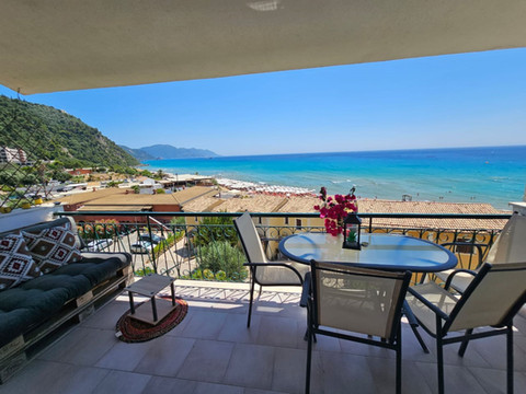 Corfu Glyfada Menigos  150