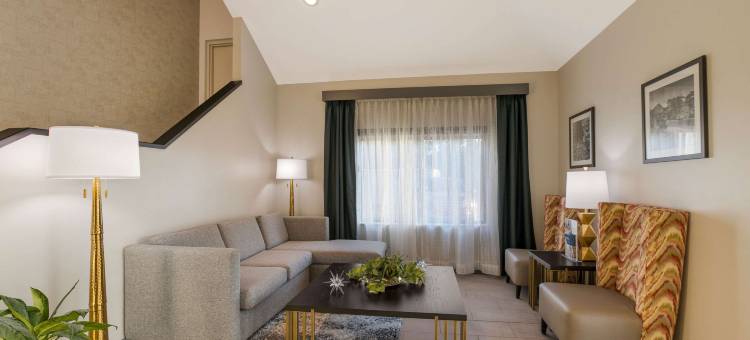 克拉丽奥波恩特酒店-塞维尔维尔-鸽子谷(Clarion Pointe Sevierville-Pigeon Forge)图片