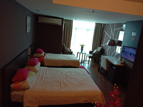 位于哥打巴鲁中心的2卧室公寓-450平方米|带1个独立浴室