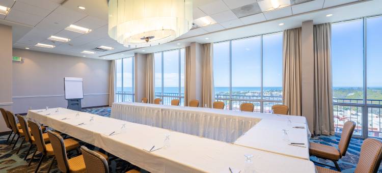 Crowne Plaza 本图拉沙滩(Crowne Plaza Ventura Beach)图片