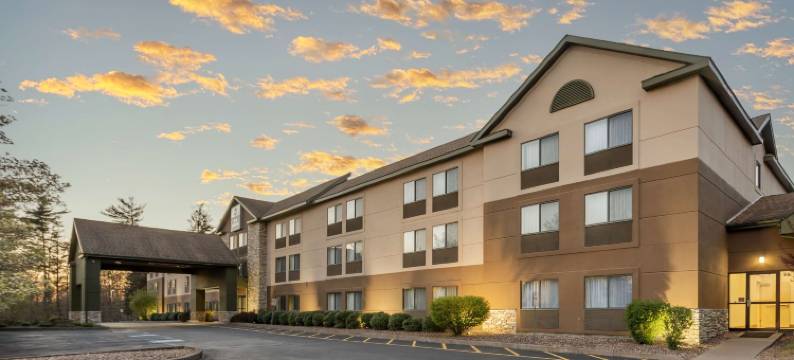 布莱克斯利波科诺贝斯特韦斯特酒店(Best Western Inn at Blakeslee-Pocono)图片